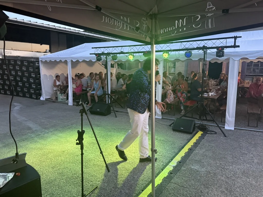 Set chanson française sous les chapiteaux